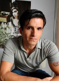 THROWBACK THURSDAY TO THE DEATH OF AMY WINEHOUSE 3 YEARS AGO