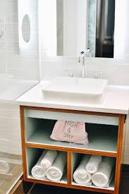 Porcelain farmhouse sink ideas to paint on canvas wall mount cast iron sink. 17 Must See Farmhouse Sink Ideas With Pictures