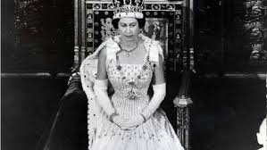 Elisabeth von österreich (* 9. Prinzessin Beatrices Vintage Hochzeit Hier Tragt Die Queen Das Brautkleid Ihrer Enkelin Panorama Stuttgarter Zeitung