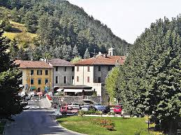 Bu oda ve kahvaltı sunan otel misafirlere ücretsiz kahvaltı, ücretsiz kablosuz i̇nternet ve ücretsiz otopark sunuyor. Palazzuolo Sul Senio Terra Di Frontiera Nel Cuore Dell Appennino Toscana Ovunque Bella