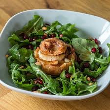 Uberbackener Ziegenkase Mit Honigsauce Von Minusch 83 Chefkoch Rezept Honigsauce Ziegenkase Uberbacken