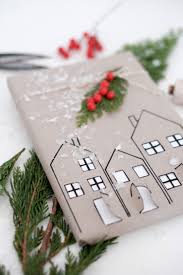 Weitere ideen zu geschenke, geschenkpapier, geschenke so könnt ihr geschenke hübsch verpacken, ohne dabei allzu viel müll zu erzeugen. Diy Challenge Geschenkpapier Selber Machen Dekotopia