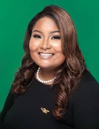 Adrienne Starks's Instagram, Twitter & Facebook