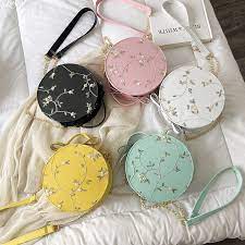 Zalora canvas buckled round sling bag dijual rp 249.000. Tas Selempang Wanita Berbentuk Bulat Motif Bunga Cantik Lucu Casual Gaya Pesta Santai Terbaru Shopee Indonesia