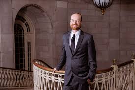 Homepage for Thomas J. Hayes