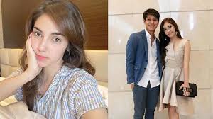 Padahal, billar dan syahra sudah putus sejak hampir dua tahun yang lalu. 6 Potret Syahra Larez Mantan Kekasih Rizky Billar Yang Jarang Tersorot Hot Liputan6 Com