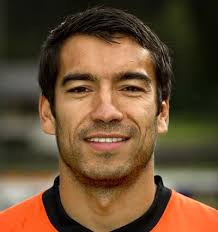 Football statistics of giovanni van bronckhorst including club and national team history. Giovanni Van Bronckhorst Official Home Facebook