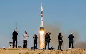 Spacex scrubbed the launch but could try again on wednesday. The Moment A Russian Rocket Failed During Launch The New York Times