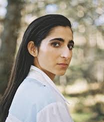 Alba Flores Em 2020 La Casa De Papel Casa De Papel Beleza Humana