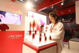 Shiseido Snuggles Up With Watson On Beauty Products Shiseido Acne Control Cosmetic Companies