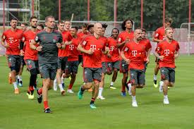 Последние твиты от murillo 〽(@fcb09). Der Postillon Wir Dachten Die Meisterschaft Klappt Auch So Fc Bayern Nimmt Training Wieder Auf