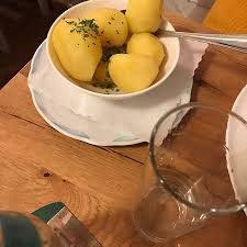 In diesem artikel werden wir die besten lebensmittel für die lebergesundheit, ihre positiven auswirkungen auf das organ und einige lebensmittel, die zu. Tagesgericht Leber Mit Kartoffelbrei Bohnen Und Apfelmus Picture Of Klatts Gute Stuben Foehr Tripadvisor