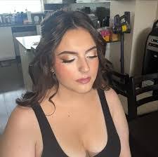 Carly Knox's Instagram, Twitter & Facebook