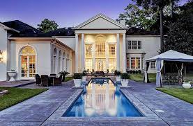 Colonial country club was founded in 1936 by marvin leonard chiefly out of a desire to introduce bentgrass greens to the area. Houston S Most Stunning Home Swimming Pools Any Old Water Feature Won T Do When It Comes To The Mansion Life
