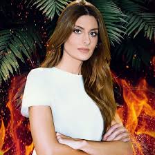 Η κουβέντα έφτασε και στη μητέρα της, με την ανθή σαλαγκούδη και τη φαίη σκορδά να έρχονται σε έντονη αντιπαράθεση. An8h Salagkoydh Statistika Survivor 2021