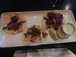 Ayyy i got easier fish tacos for those of you out there who are lazy like me. Crispy Lobster Tacos Picture Of The Keg Steakhouse Bar Fort Mcmurray Tripadvisor