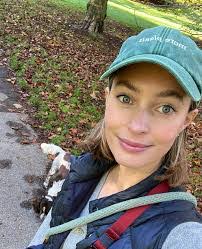 Ella Lemon's Instagram, Twitter & Facebook