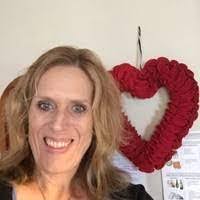 Kim Neeb's Instagram, Twitter & Facebook