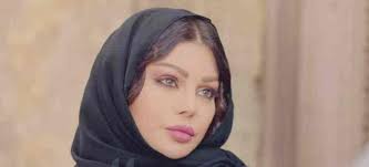 أصدرت عدد من الألبومات الغنائية وعدد من الأغاني. Ø¸Ù‡ÙˆØ± Ø´Ø¨ÙŠÙ‡Ø© Ù„Ù„ÙÙ†Ø§Ù†Ø© Ù‡ÙŠÙØ§Ø¡ ÙˆÙ‡Ø¨Ù‰ Ø¨Ø§Ù„Ù‡Ù†Ø¯ ÙŠÙ„ÙØª Ø§Ù„Ø¢Ù†Ø¸Ø§Ø± Ø¥Ù„ÙŠÙ‡Ø§ Ø¨Ù‡Ø°Ø§ Ø§Ù„Ø´Ø¨Ù‡ Ø§Ù„ÙƒØ¨ÙŠØ± Ø¬Ø¯Ø§ Ø¨Ø§Ù„ØµÙˆØ±