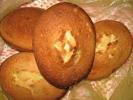Hai semua, kali ini ariana nak share dengan anda semua resepi kuih tradisional yang simple untuk menyediakannya. Resepi Bahulu Tradisional Kelantan