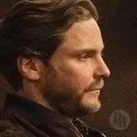 Saját lifttel a pokolba filmelőzetes