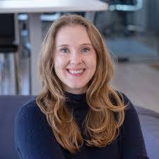 Lauren Uhlig's Instagram, Twitter & Facebook