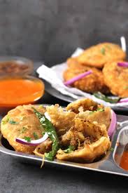 Pyaaz Kachori — flaky pastry stuffed with spiced onion