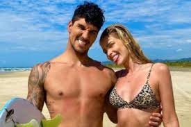 Jun 30, 2021 · yasmin brunet e gabriel medina acabaram de adicionar duas novas integrantes para sua família! Indiretas Picuinha E Muita Treta Medina E Yasmin Contra O Mundo