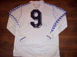 Hugo sánchez márquez forjó su carrera futbolística en diversos equipos de méxico y europa. Real Madrid Hugo Sanchez Jersey
