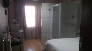 The rooms at this accommodation offer complimentary wifi, a storage and a coffee machine. Hydro Guesthouse Bed Breakfast Bloemfontein