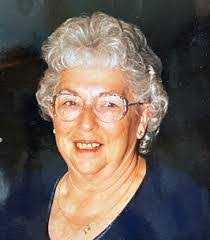 Etta Perkins's Instagram, Twitter & Facebook