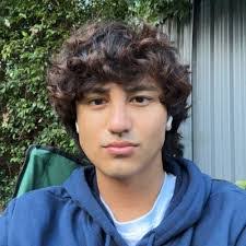 Ryan Thibodeaux's Instagram, Twitter & Facebook