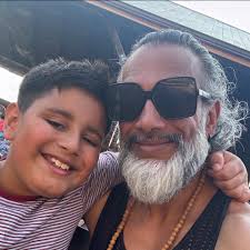 Anyone know what the food an drinks prices like at the 02arena as I'm going  to raw tomorrow please