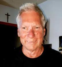 Dennis Oakley's Instagram, Twitter & Facebook