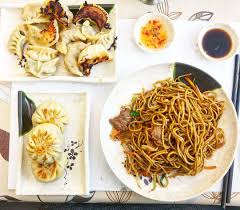 Pas Complique De Trouver Un Resto Ou Trimbaler Son Appetit A Paris Mais Le Challenge Devient Ardu Lorsqu Il S Agit De Diner Restaurant Bon Restaurant Parisien