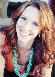 Lolita Dampier's Instagram, Twitter & Facebook