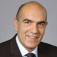 30+ Profile mit dem Suchbegriff „Edwin“