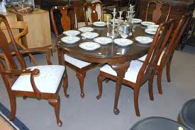 Queen Anne Furniture For Sale If You Are An Antique Furniture Store You Ll Find Beautiful Dining Room Chairs Modern French Dining Tables Dining Table Chairs