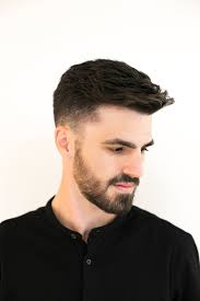 El estilo spiky consiste en levantar el pelo de arriba aprovechando cada mechón en una dirección concreta. Cortes De Pelo Veraniegos Cuatro Estilos Perfectos Para Decirle Hola Al Calor En 2021 Gq Espana