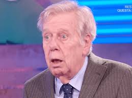 Claudio Lippi: "La Rai usata per fare coming out, lavorano solo i gay.  Meloni donna coraggiosa"