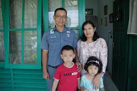 Dalam pembangunan pabrik minyak kelapa sawit pt.salim ivomas pratama ini, kebutuhan daya listrik utamanya akan disupply oleh pln dengan tegangan 20 kv, kemudian didistribusikan ke mvmsb kemudian didistribusikan ke trafo, setelah dari trafo kemudian didistribusikan ke lvmsb, dari lvmsb. Toni Siregar Asisten Manajer Di Pabrik Kelapa Sawit Karir Di Asian Agri