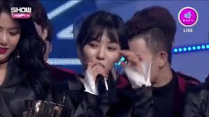 Excuse me and bing bing. Aoa K Pop Mina Gif Find On Gifer