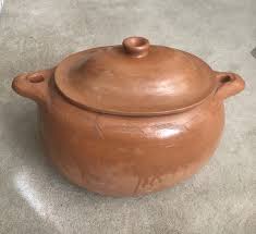 Clay pot for cooking with lid, soup, rice, noodles pot terracotta many sizes hand made, eco friendly round shaped healthy organic cookware. Is It Safe To Cook In Mexican Clay Pots Quora