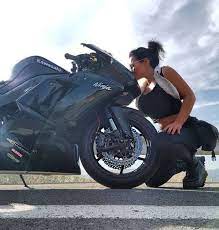 Pin On Chicas Bikers