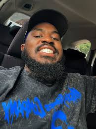 3️⃣0️⃣ 🎈+ some outtakes throughout the year. Here's to a new era of myself  & decades! 🥂🙏🏾