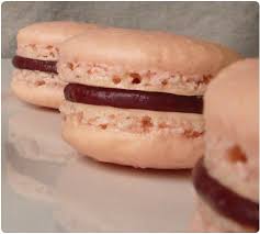 Macarons Choco Framboises Chefnini Recette Macaron Recette Macaron Macaron Framboise
