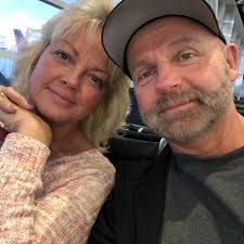 These are so beautiful! In new condition with silver hanging cord. 5” tall  and 4” in diameter . Pick up in Red Deer