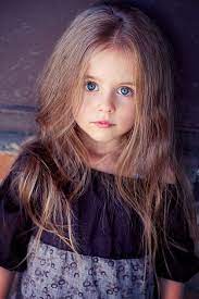 Mary knots garden wedding hidden object. Epingle Par Christina Otte Sur Love It Coupe Cheveux Petite Fille Jolies Petites Filles Petite Fille