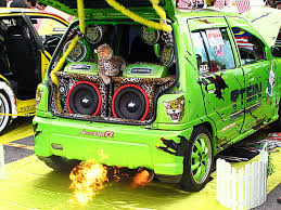 Tarikan kereta ini terletak pada senarai aksesori yang digunakan. Perodua Kancil Modified Custom Body Kit Picture