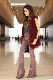 Calça Flare Esta Na Moda 2018 Como Usar Calca Flare Quais Sapatos Combinar Com O Modelo Ideias Fashion Roupas Boho Looks